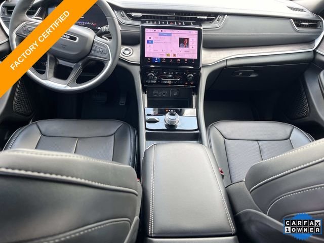 Used 2025 Silver Jeep Limited image 17