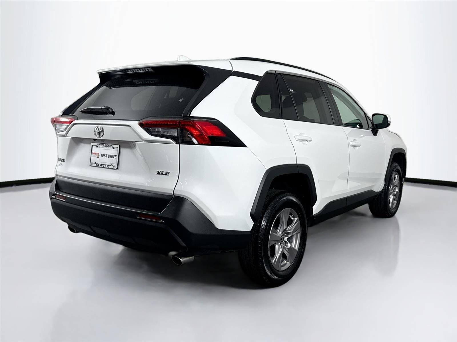 Used 2025 Ice Cap Toyota XLE image 2