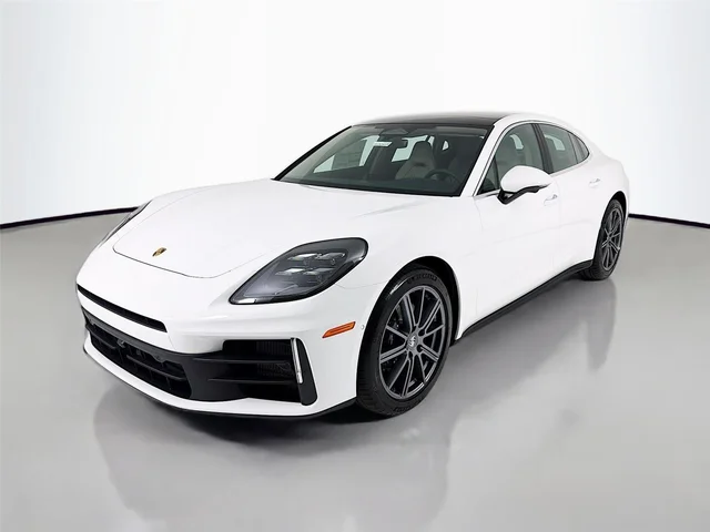 2026 Porsche Panamera 4