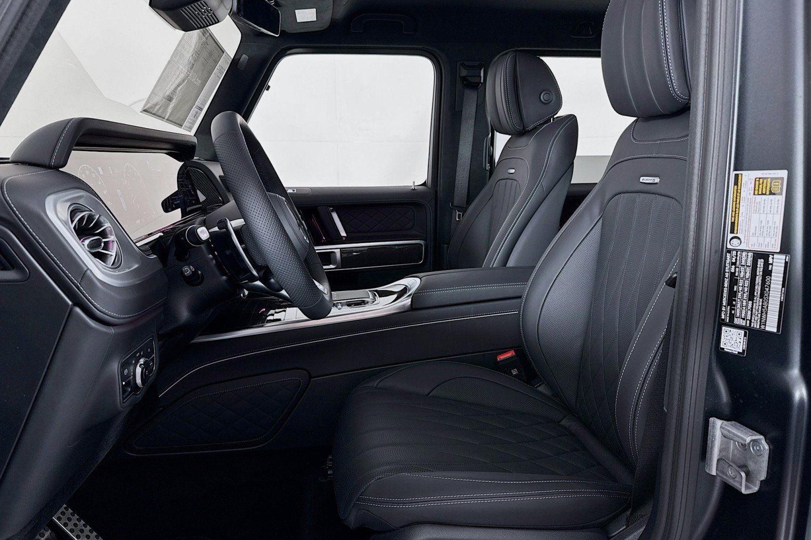 Certified Used 2025 MANUFAKTUR Night Black magno Mercedes-Benz AMG® G 63 image 17