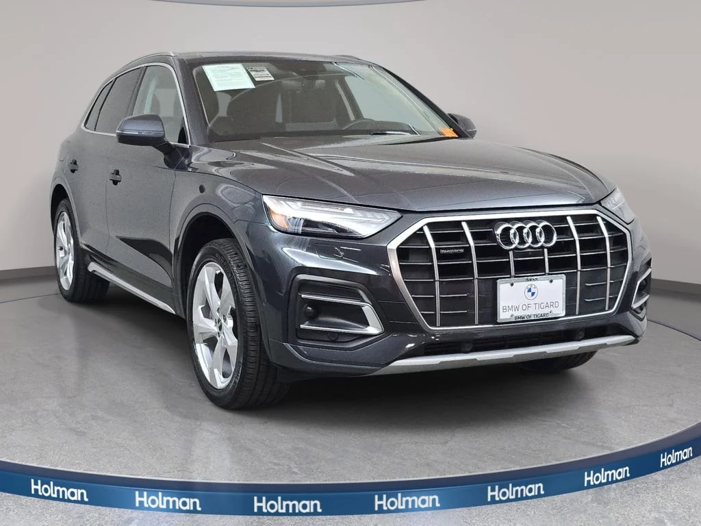 Used 2021 Gray Audi 45 Prestige image 4