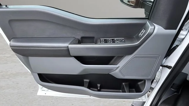 Used 2023 White Ford XL image 18
