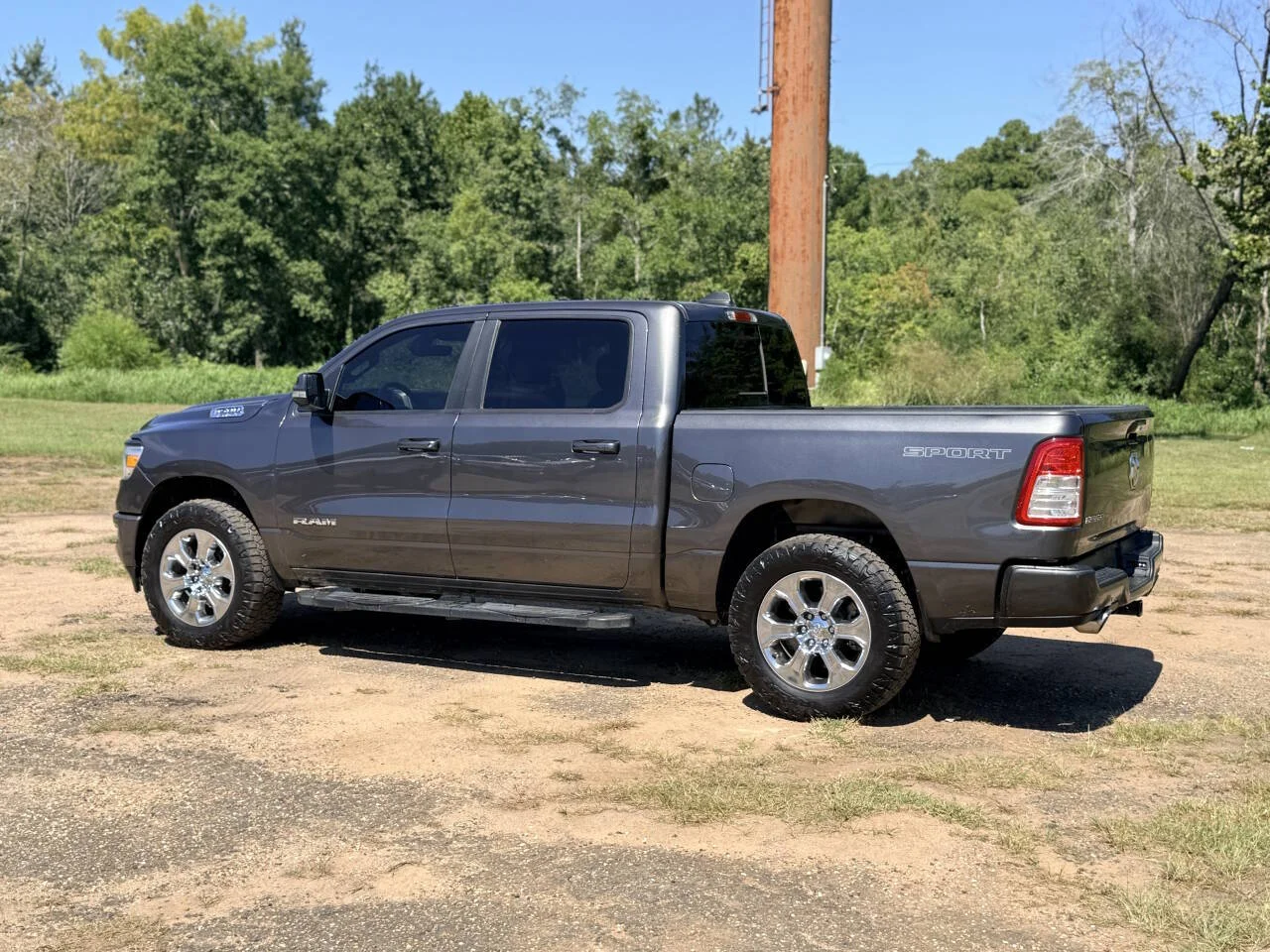 Used 2022 Gray RAM Big Horn 4x2 4dr Crew Cab 5.6 ft. SB Pickup image 3