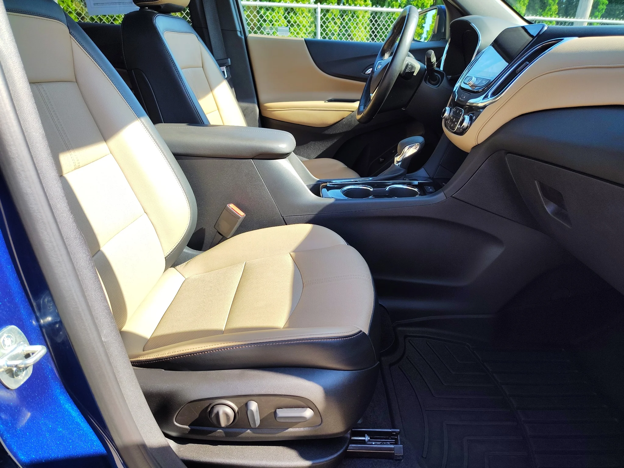 Used 2023 Blue Glow Metallic Chevrolet Premier image 15