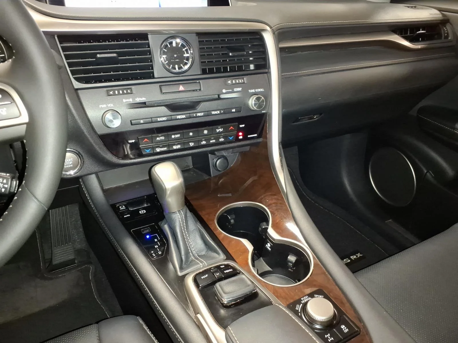 Used 2017 Nebula Gray Pearl (1h9) Lexus Navigation image 19
