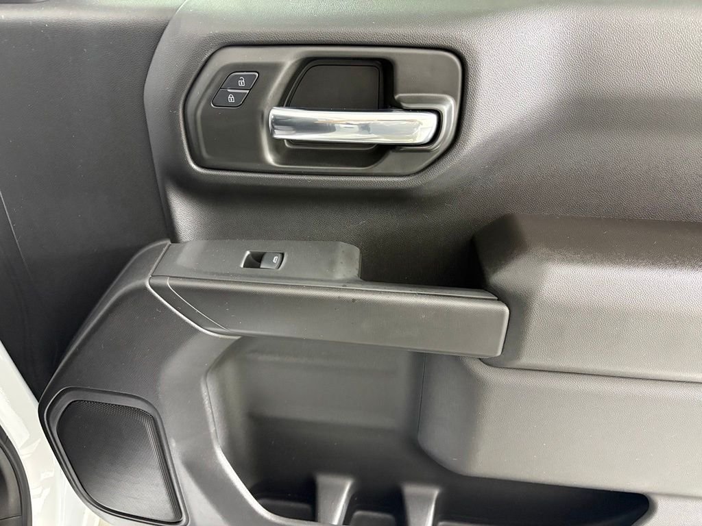 Used 2024 White Chevrolet Custom image 15