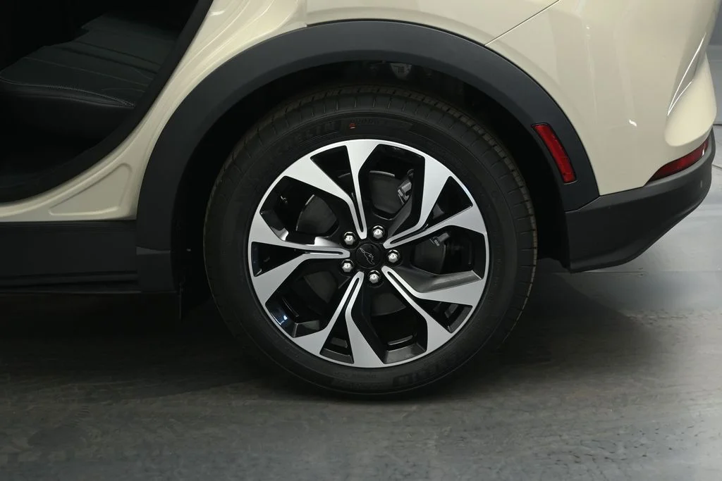 New 2026 Desert Sand Ford Select image 20