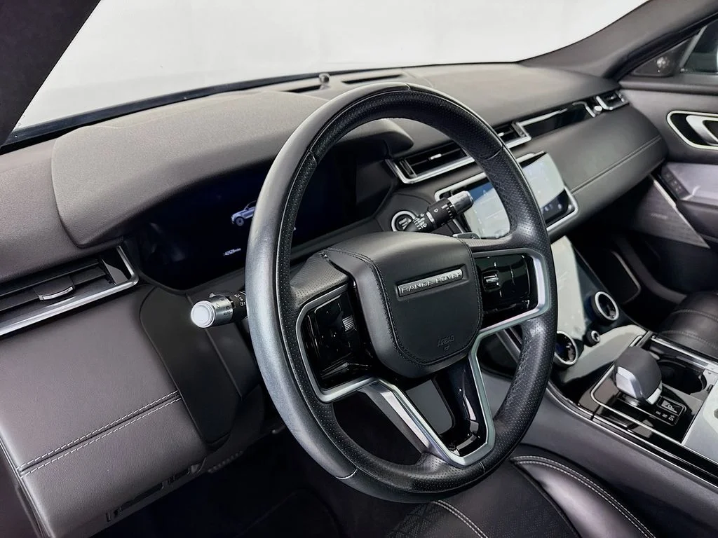 Used 2021 Eiger Gray Metallic Land Rover R-Dynamic HSE image 4