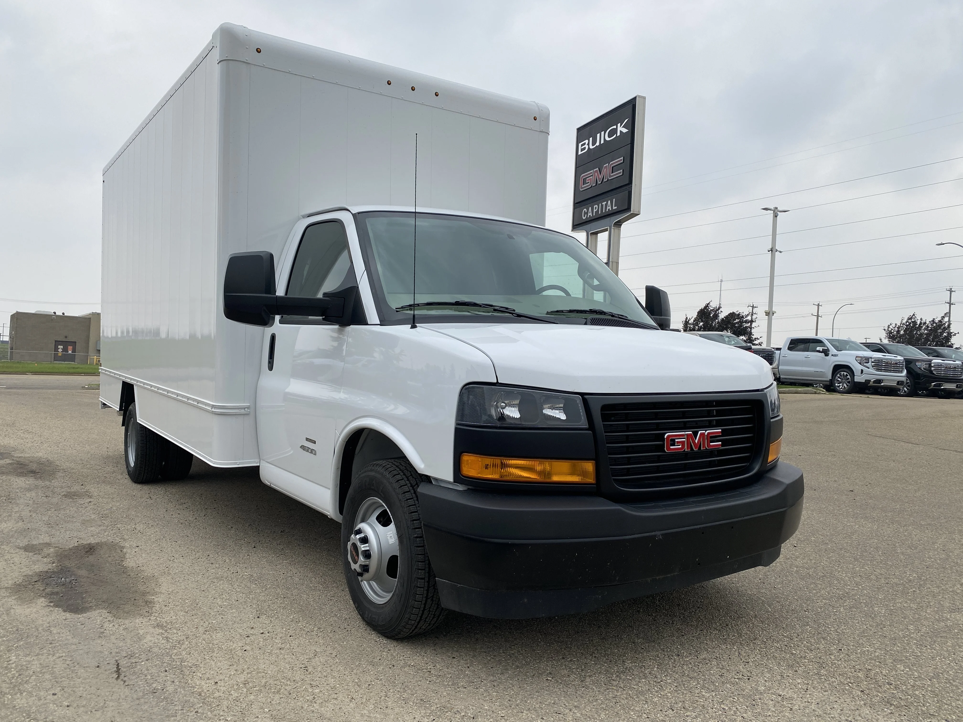 New 2026 Summit White GMC 4500 Van 177 image 8