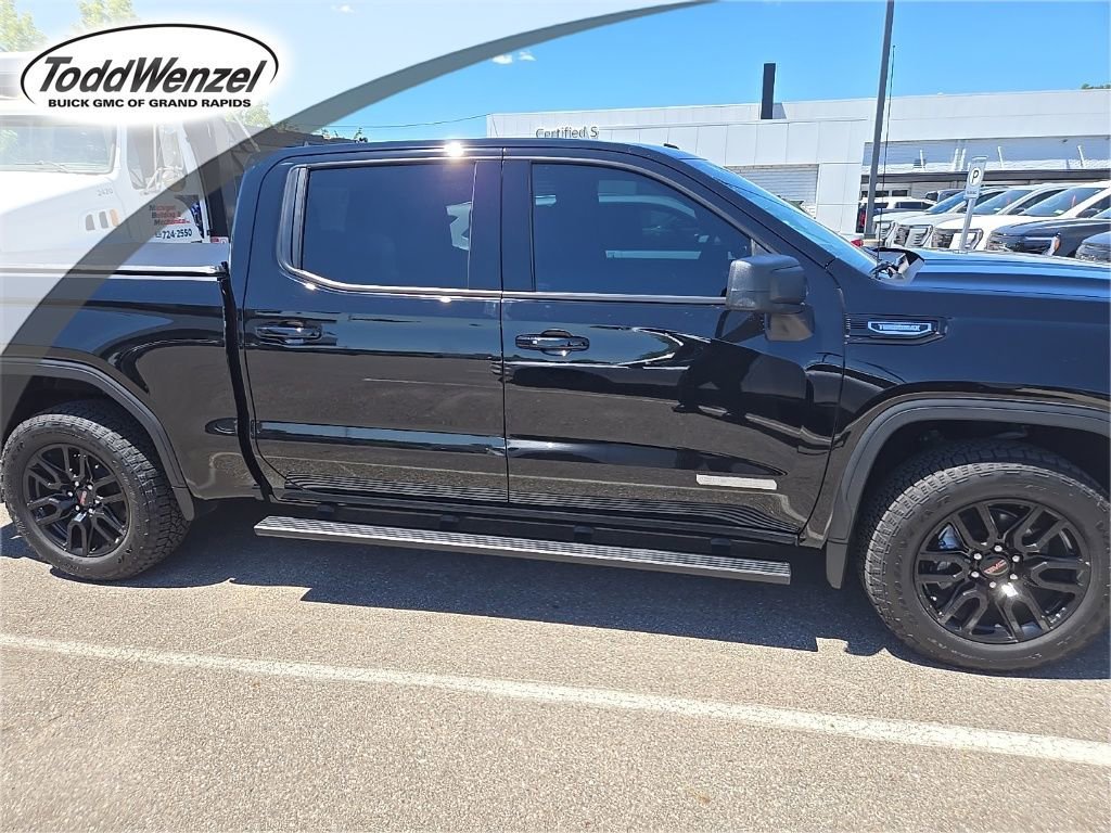 2025 GMC Sierra 4WD Crew Cab Std Box Elevation 3VL's photo