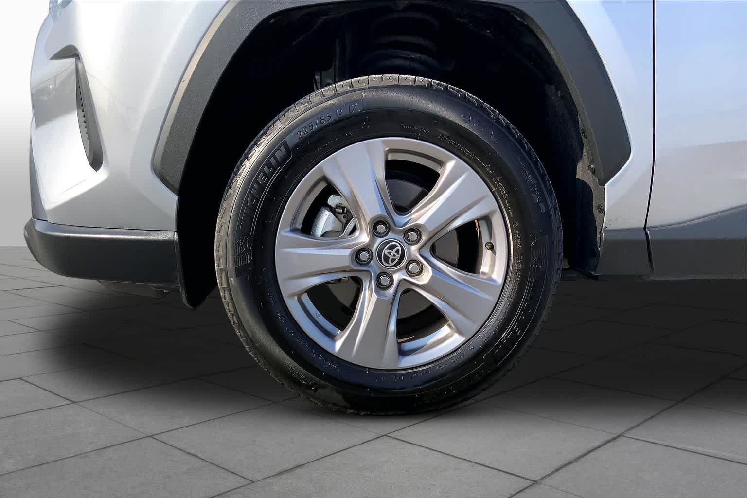 Used 2025 Silver Sky Metallic Toyota XLE image 11
