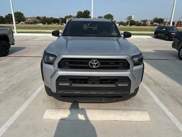 Used 2025  Toyota SR5 image 1
