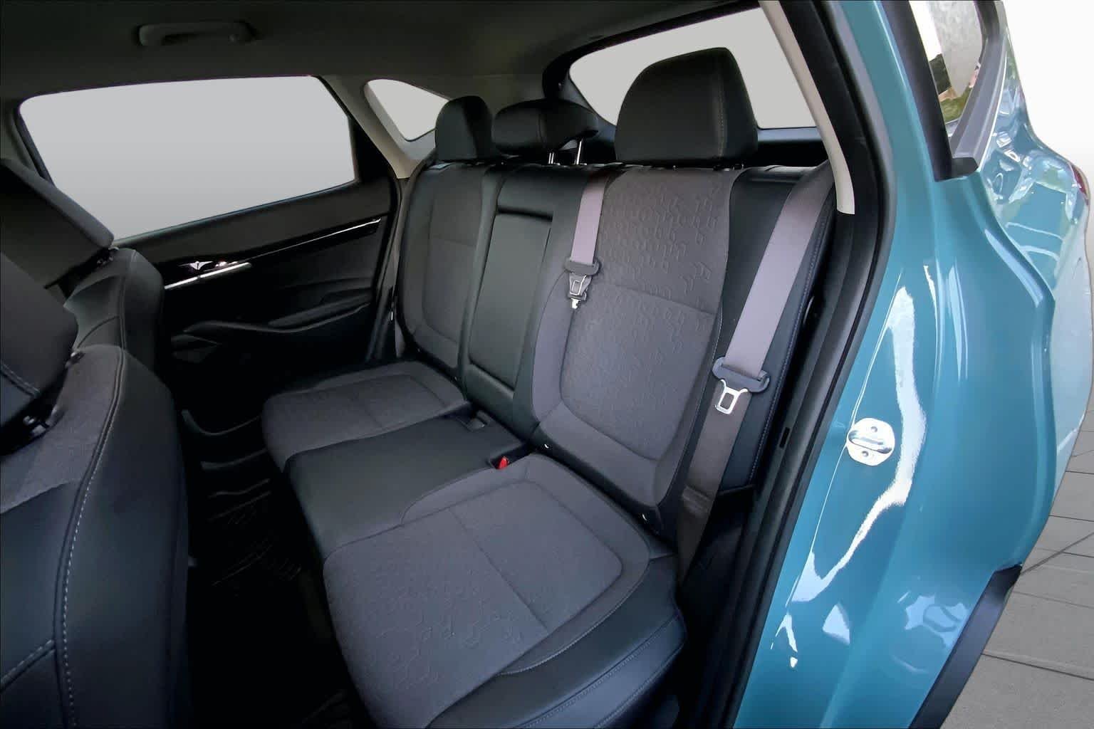 Used 2025 Pluton Blue/Black Roof Kia S image 20