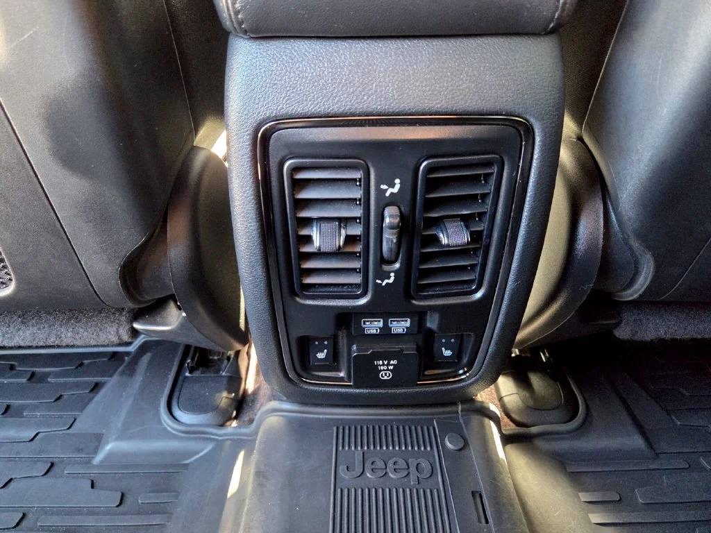 Used 2018 Red Jeep High Altitude image 16