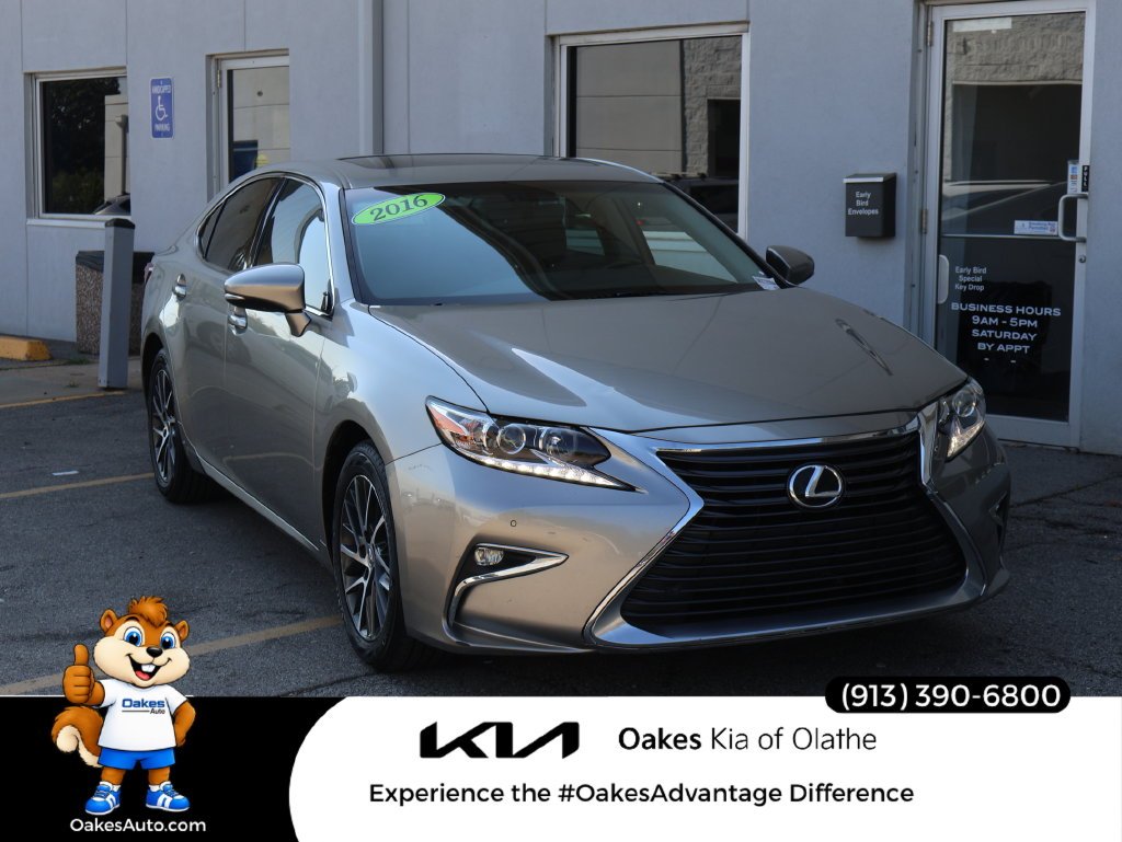 2016 Lexus ES