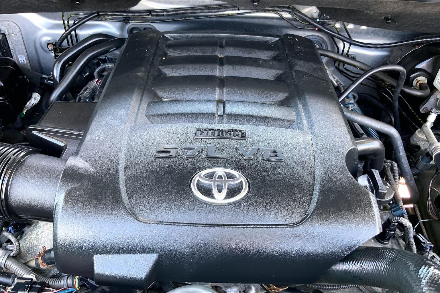 Used 2019 Silver Sky Metallic Toyota SR5 image 32
