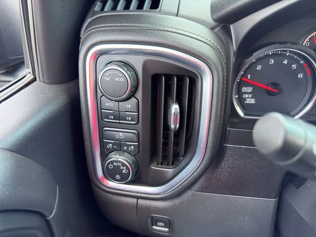 Used 2020 Black Chevrolet LT image 39