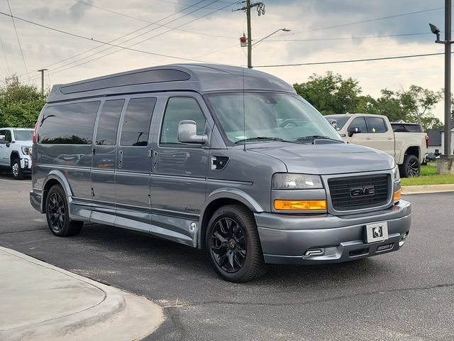 Used 2025 Special Exterior Color GMC Work Van image 1