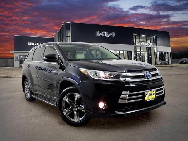 Pre-Owned 2018 Toyota Highlander Hybrid Limited Platinum