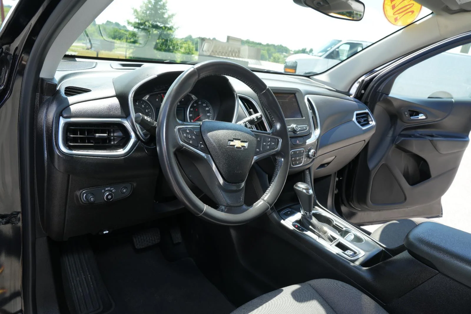Used 2021 MOSAIC BLACK METALLIC Chevrolet LT image 20