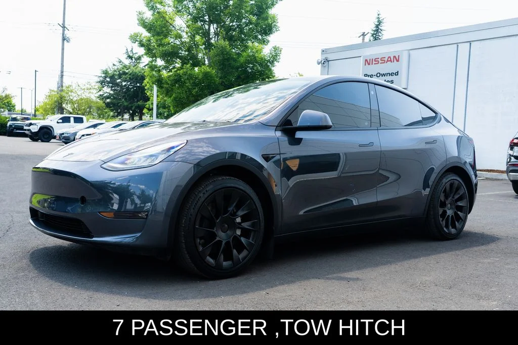 Used 2022 Gray Tesla Long Range image 3