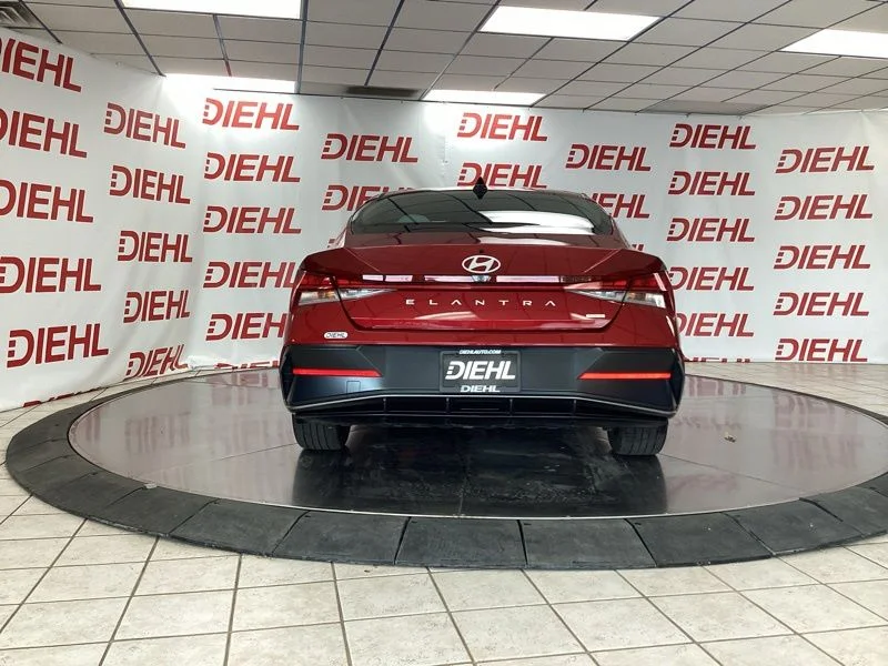 Used 2025 Red Hyundai Limited image 6