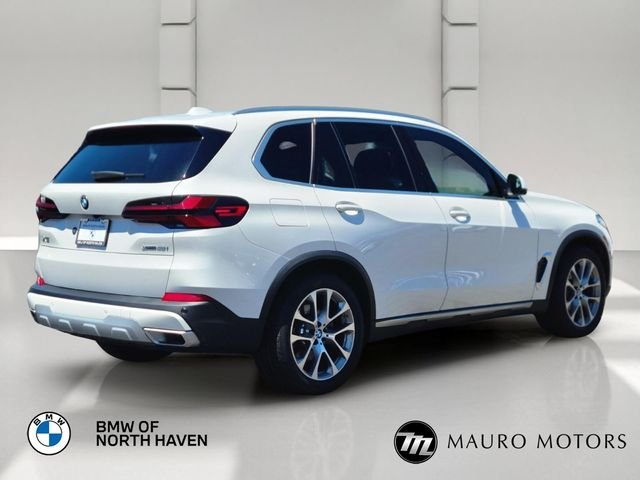 Certified Used 2024 White BMW xDrive40i image 4