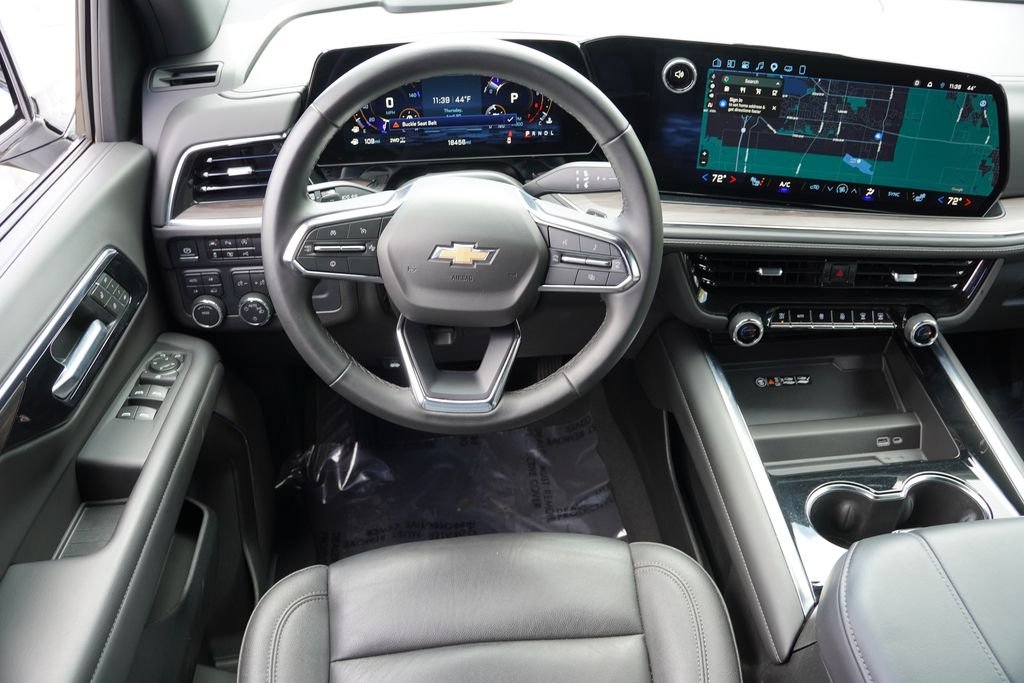 Used 2025 Summit White Chevrolet LT image 22