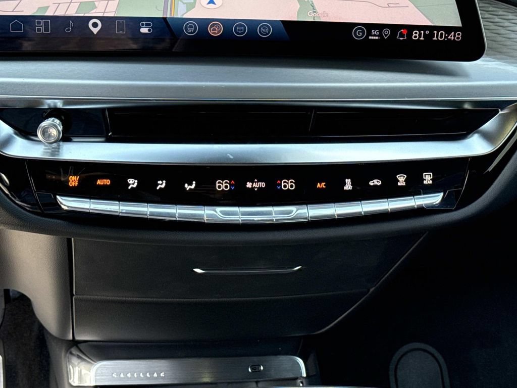 2027 Cadillac LYRIQ Luxury - Photo 14