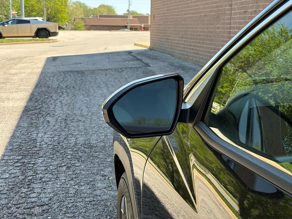New 2026 Phantom Black Hyundai SEL FWD image 15