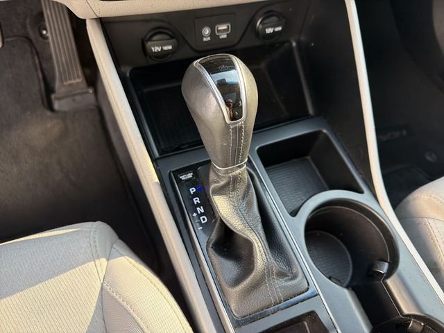 Used 2018 Black Hyundai Value image 21