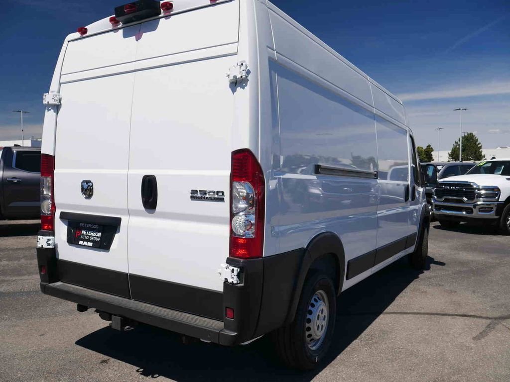 New 2026 Bright White Clear-Coat Exterior Paint RAM  image 8