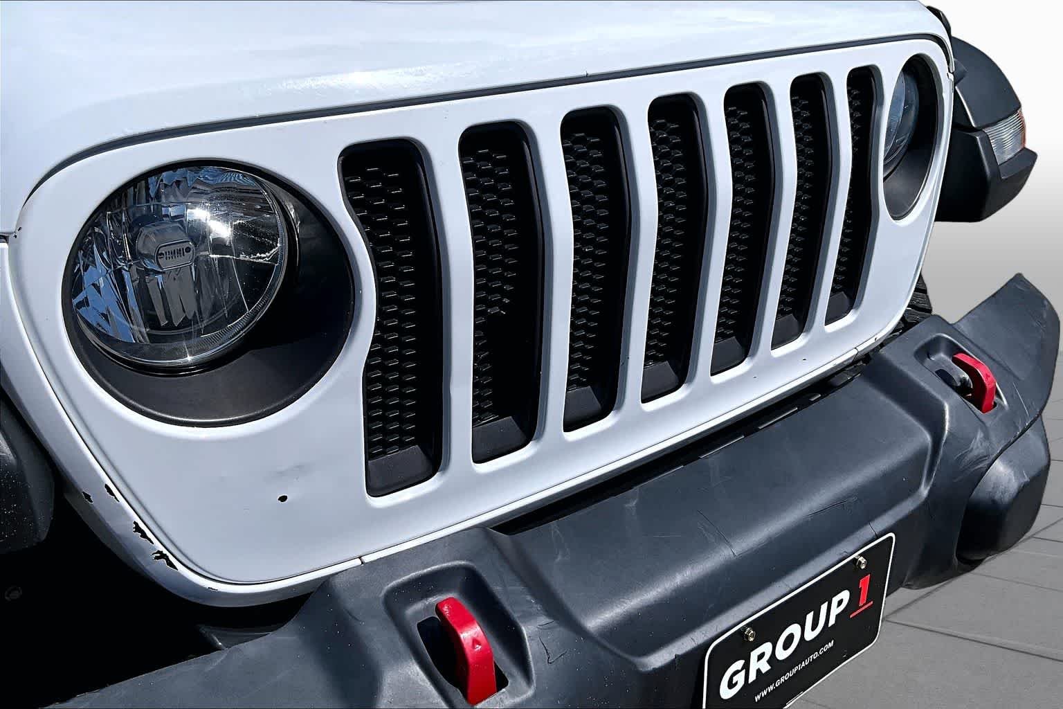 Used 2022 Bright White Clearcoat Jeep Unlimited Rubicon image 30