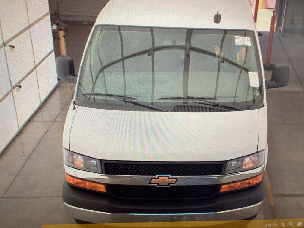 Used 2025 Summit White Chevrolet Work Van image 6