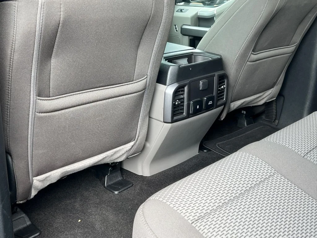 Used 2019 Black Ford XLT image 35