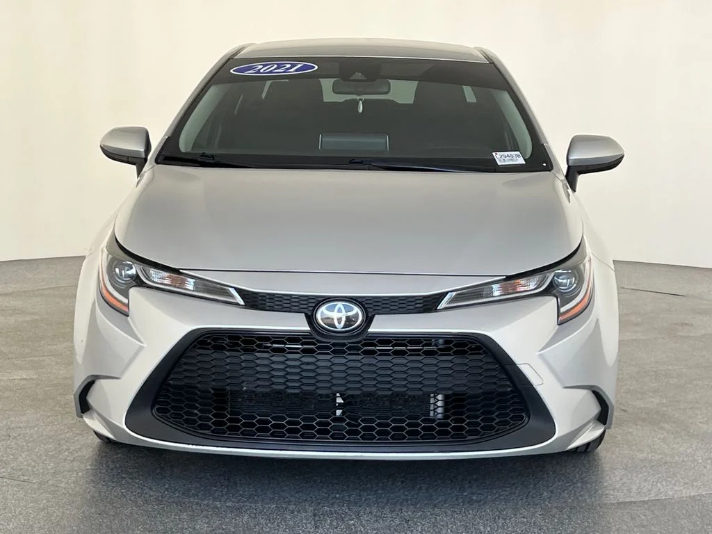 Used 2021 Silver Toyota LE image 10