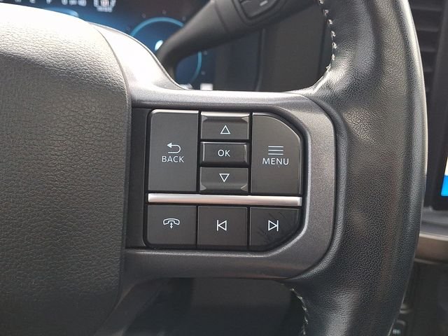 Used 2023  Ford Lariat image 22