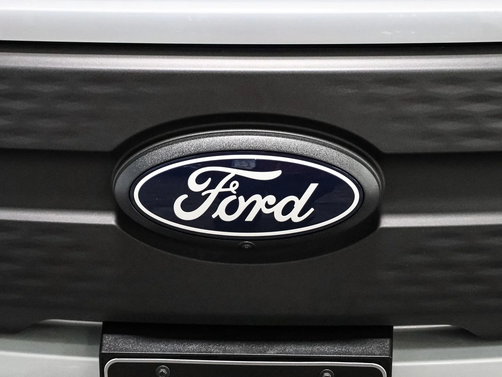 2025 Ford F-150 Lightning Flash - Photo 13