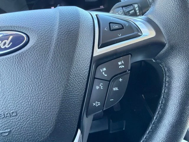 Used 2022 White Ford SEL image 21