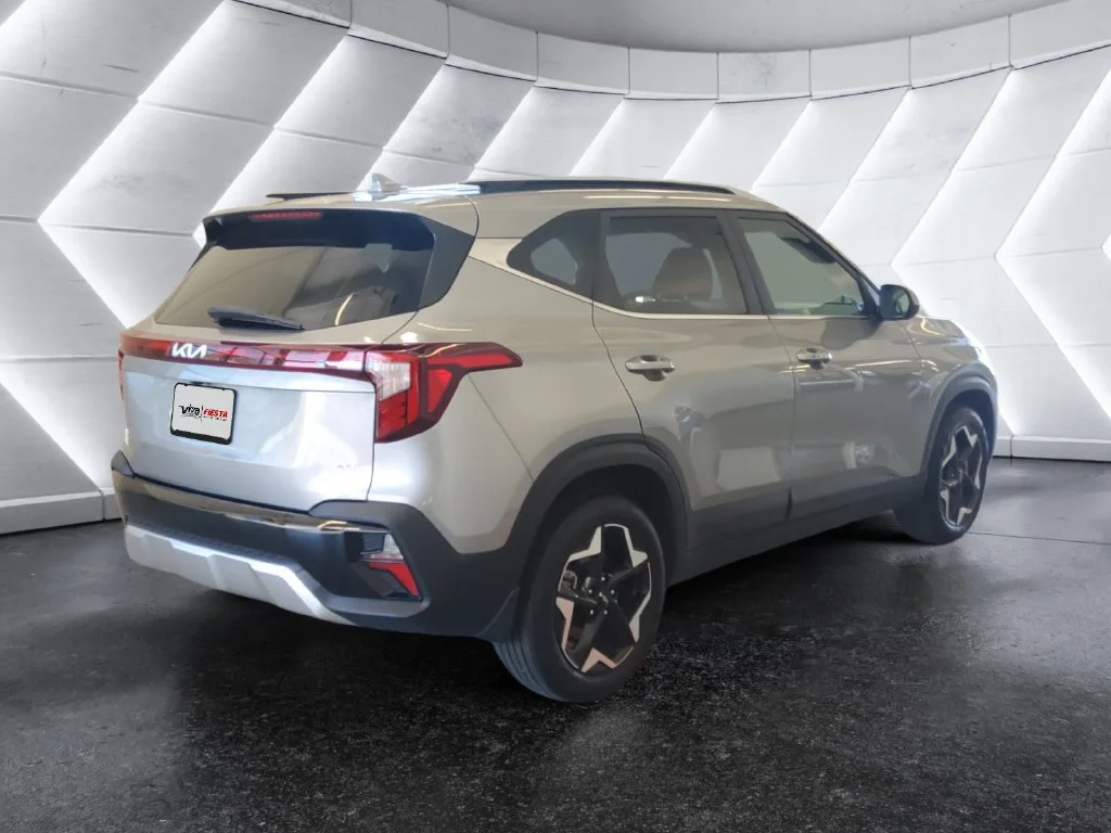 Used 2024 Gray Kia EX image 4