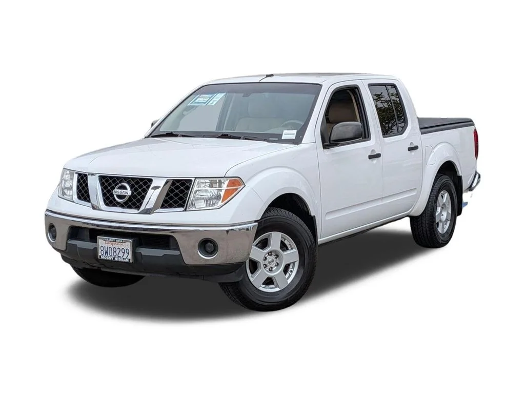 Used 2006 White Nissan SE image 1