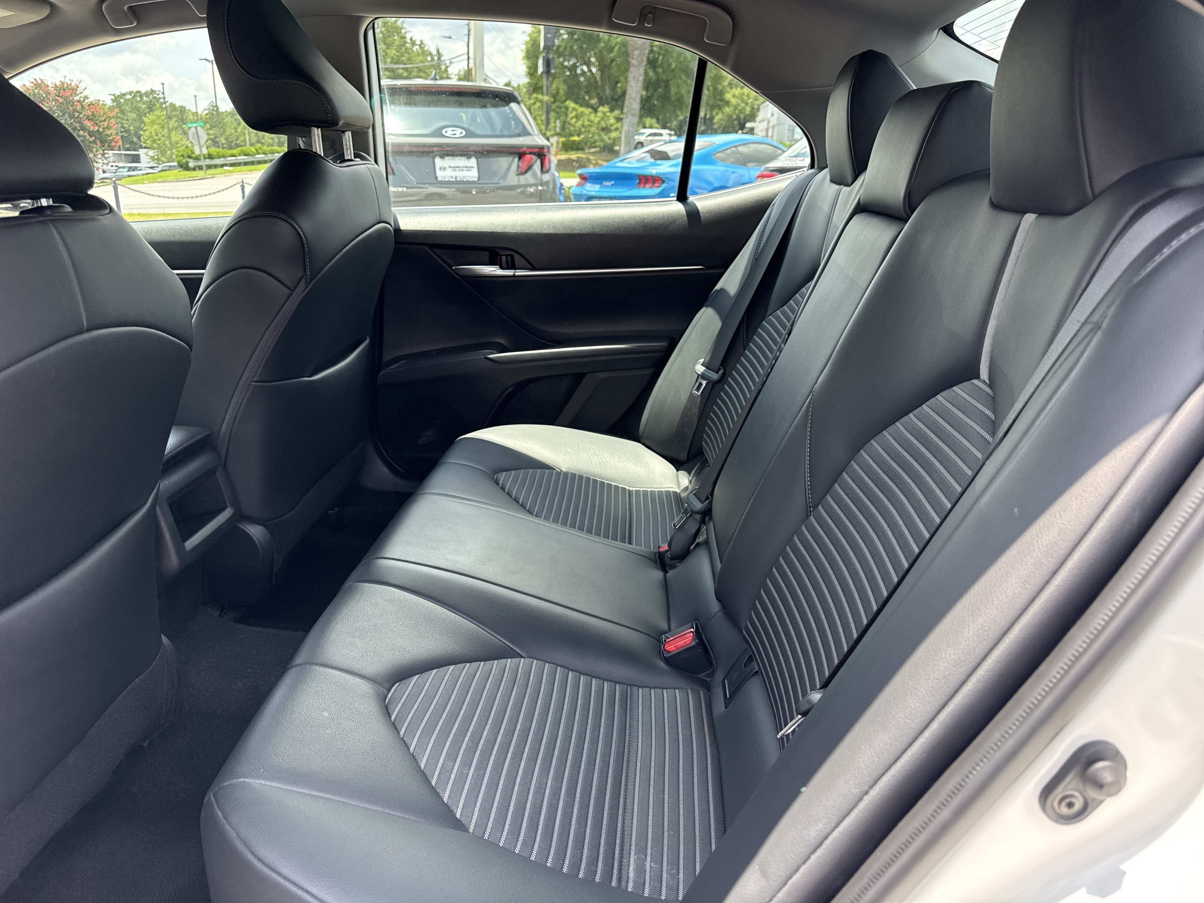 Used 2024 Ice Cap Toyota SE image 13