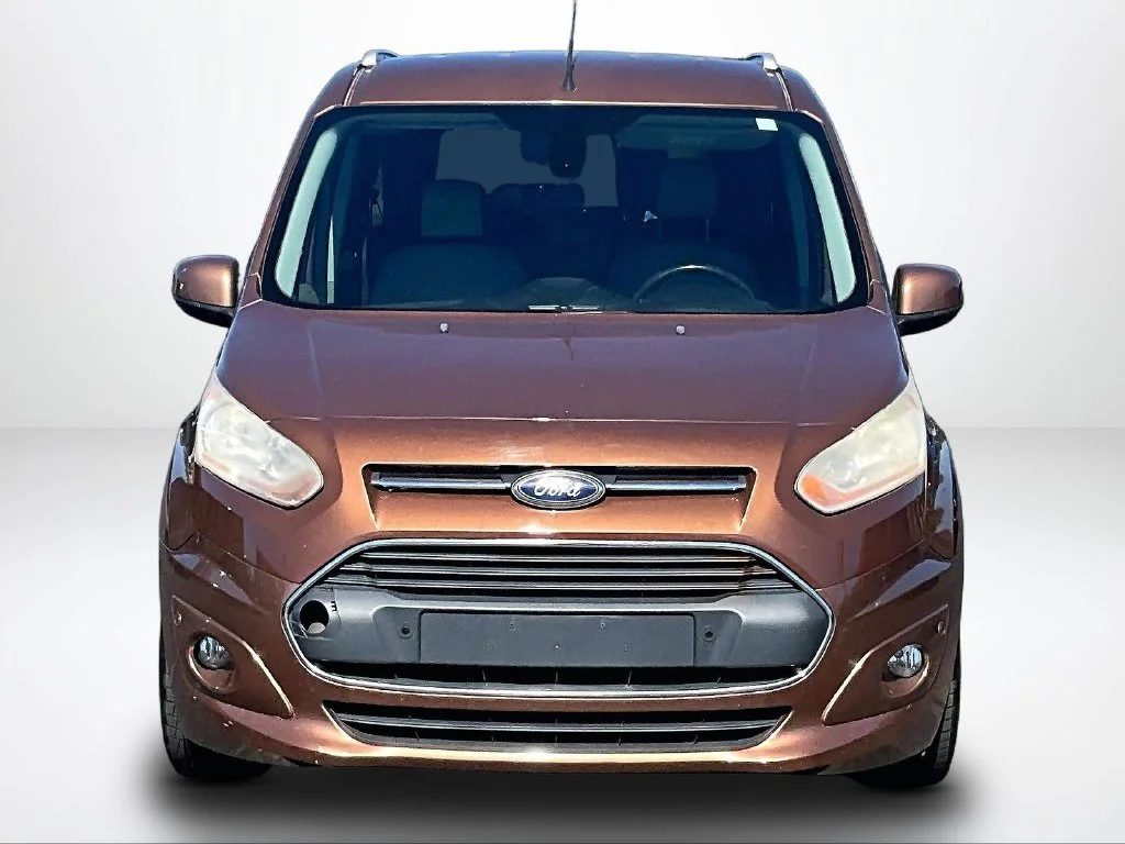 Used 2014  Ford Titanium image 3