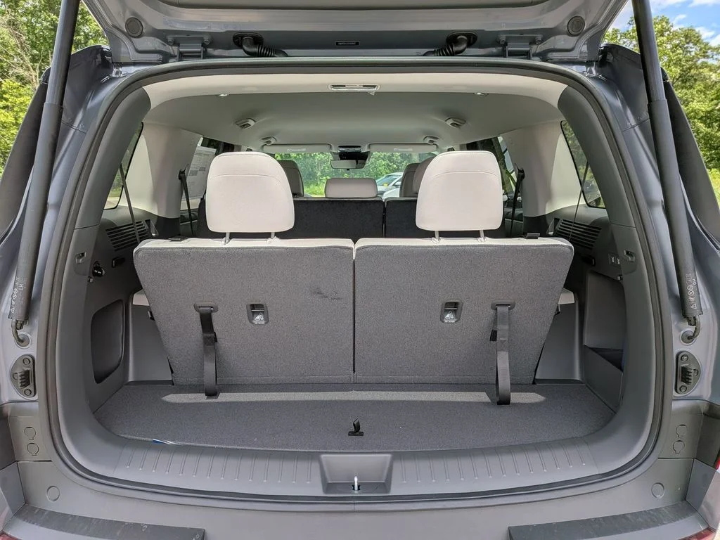 New 2026 Gray Hyundai SE image 26