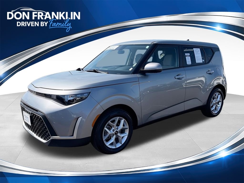 Used 2025 Gray Kia LX image 1