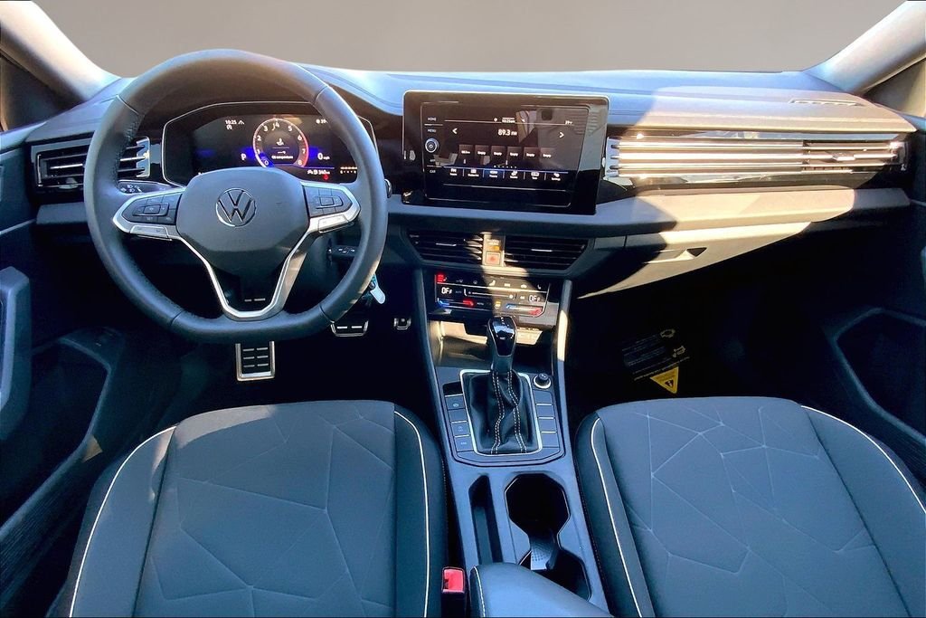 2026 Volkswagen Jetta Sport - Photo 5