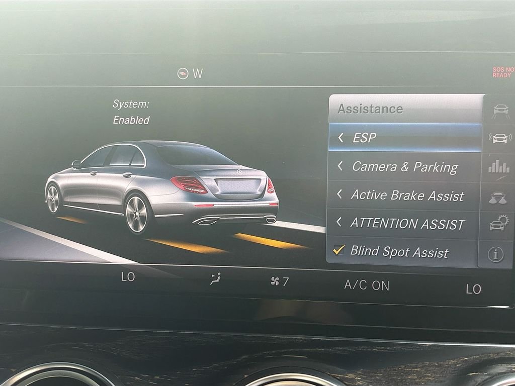Used 2018  Mercedes-Benz E 300 image 32