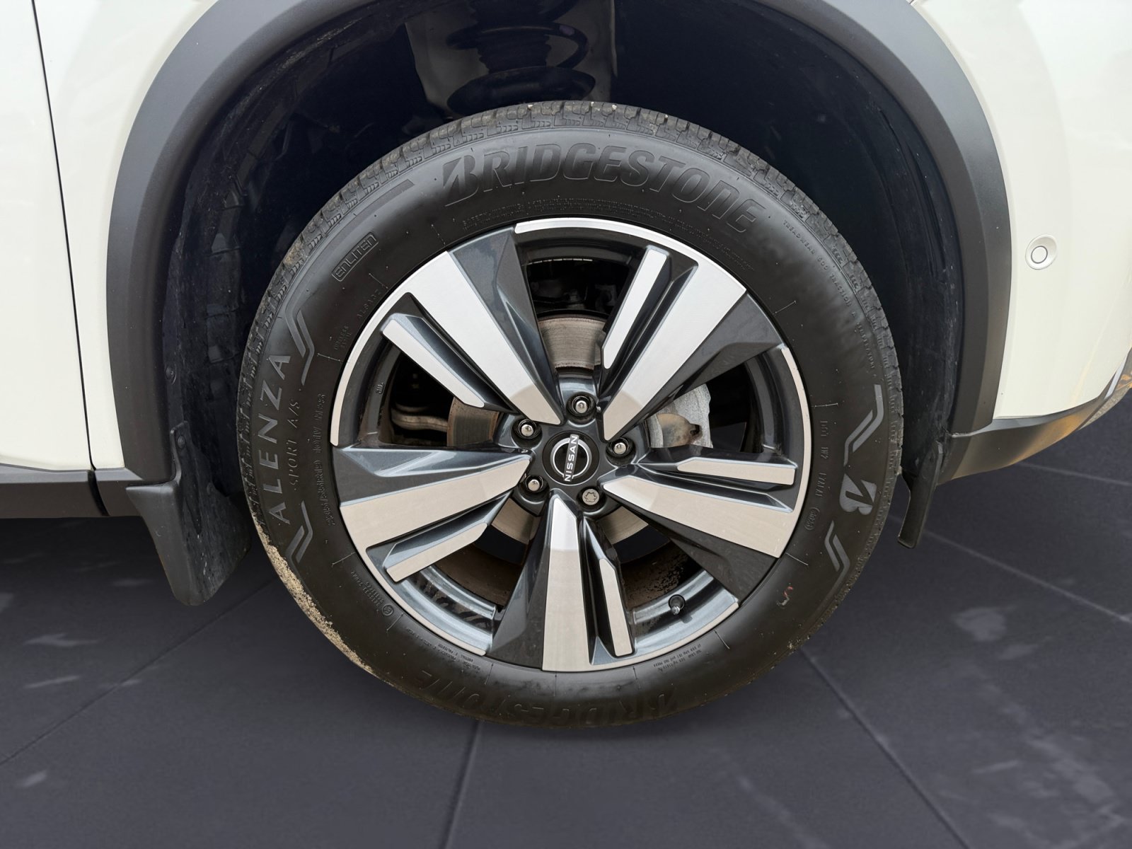 Certified Used 2023 White Nissan SL image 46