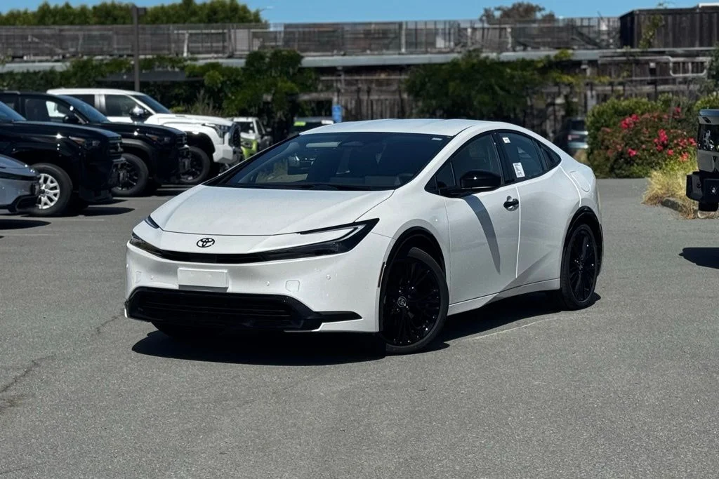 New 2026  Toyota SE image 2