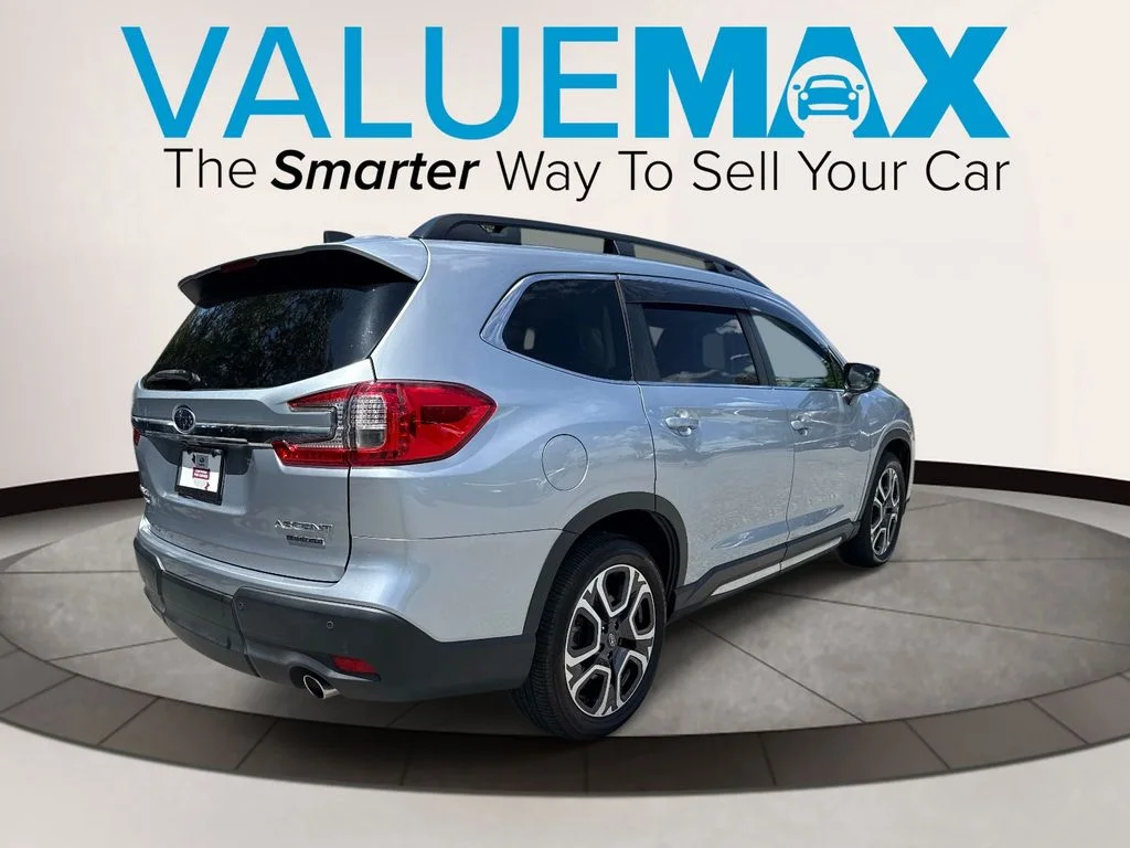 Used 2024 Silver Subaru Limited image 3